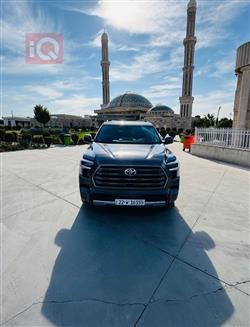 تويوتا سيكويا